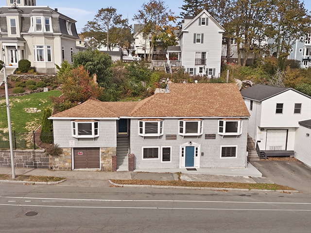 exterior photo of 320 Main Street Gloucester MA