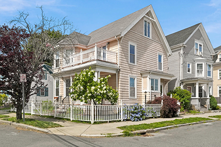 exterior photo of 17 Bassett Street Lynn MA