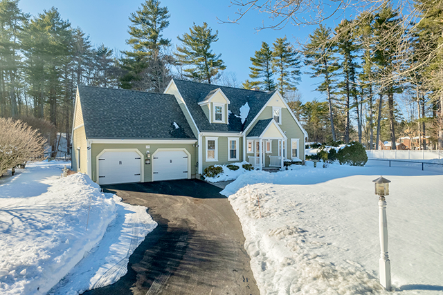 17 Ice Pond Drive, Rowley, MA 01969