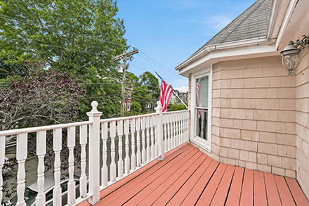 interior photo of 17 Bassett Street Lynn MA