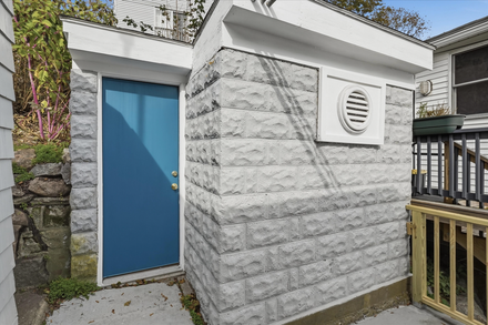exterior photo of 320 Main Street Gloucester MA