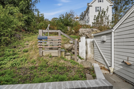 exterior photo of 320 Main Street Gloucester MA