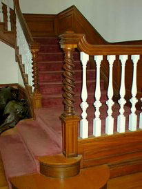 30753761-Bridal-staircase2.jpg