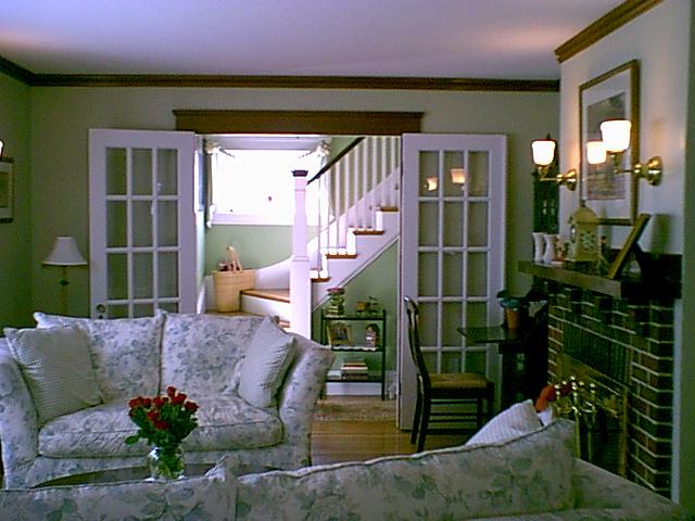 5 Rustic Road Stoneham, Living Room