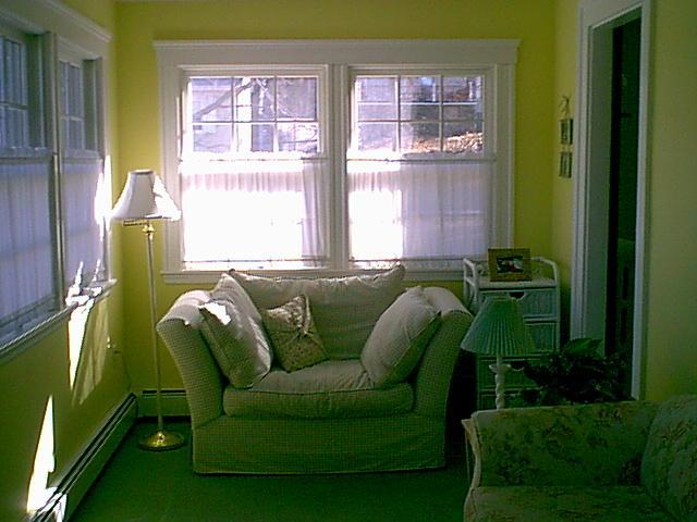 5 Rustic Rd Stoneham, Sun Rm