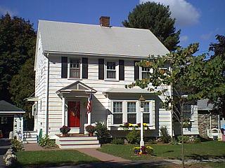 5 Rustic Rd Stoneham: Exterior