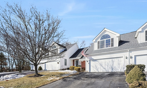 13 Olde Canal Way Uxbridge, MA 01569
