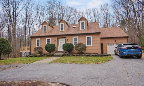 164 Oxford Road Charlton, MA 01507