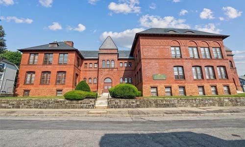 31 Elizabeth Street Worcester, MA 01605