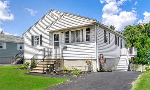 13 Elm Street Reading, MA 01867
