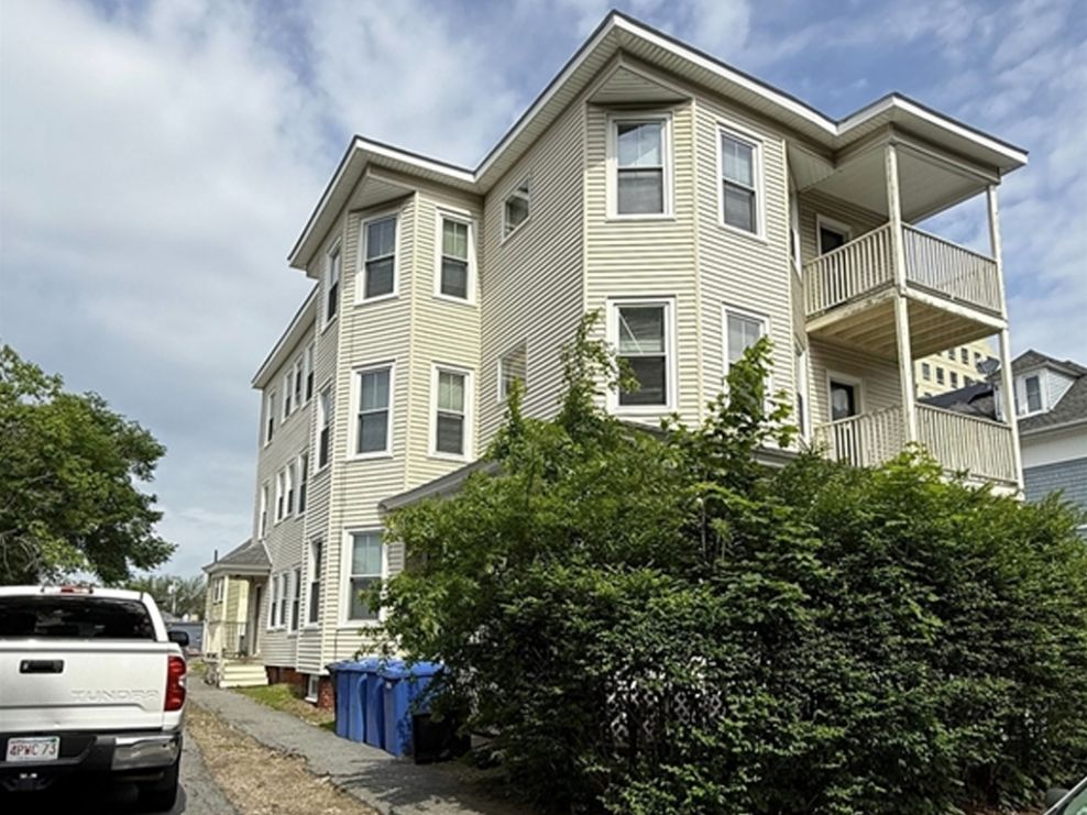 7 & 7.5 Hudson Street Worcester, MA 01609