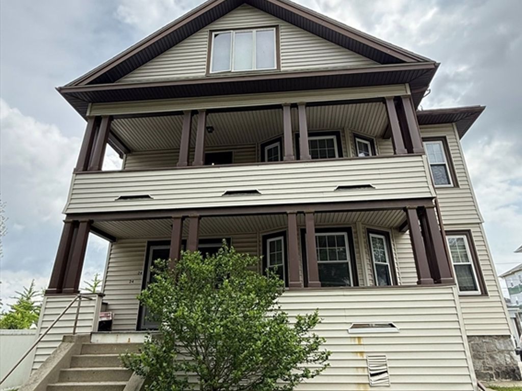 22 N Woodford Street Worcester, MA 01604