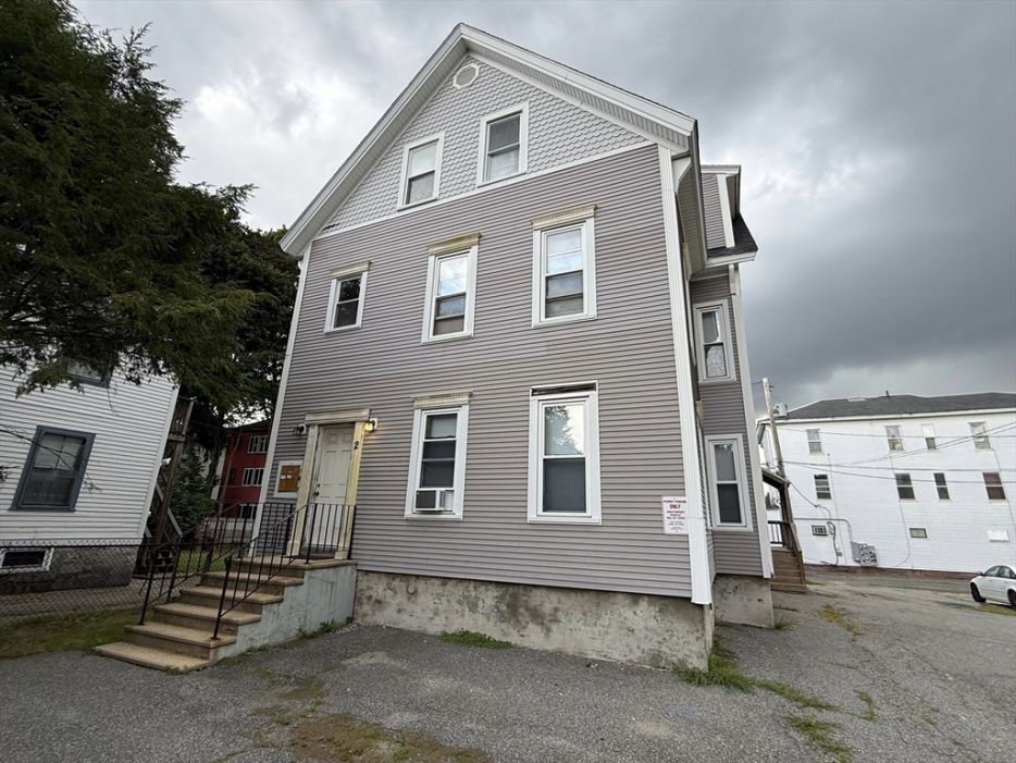 2 Schussler Street Worcester, MA 01609