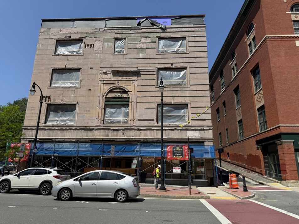204 Main Street Worcester, MA 01608