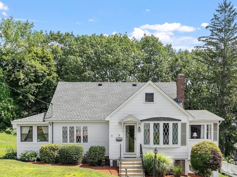 10 Edwidge Street Worcester, MA 01602