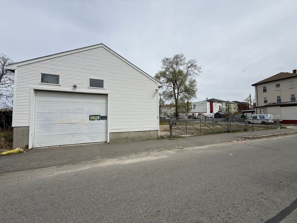 44 Ellsworth Street Worcester, MA 01610