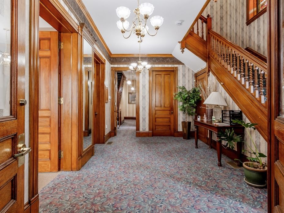 25 Harvard Street Worcester, MA 01609