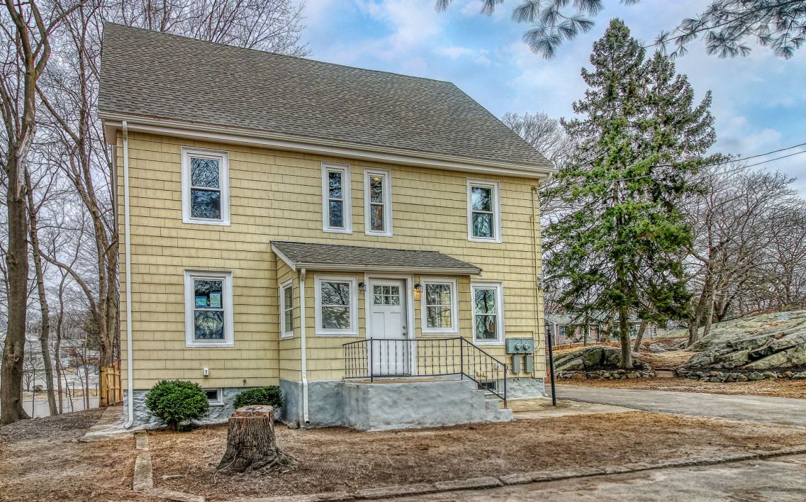 Stoneham Townhouse Condo with outstanding privacy