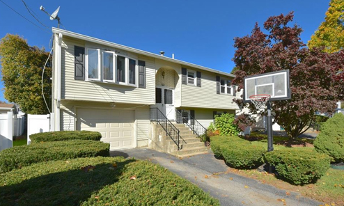 53 Auburn Avenue Johnston, RI 02919