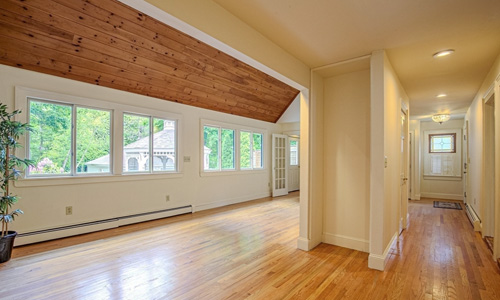 438 Merrimac Street Newburyport, MA 01950