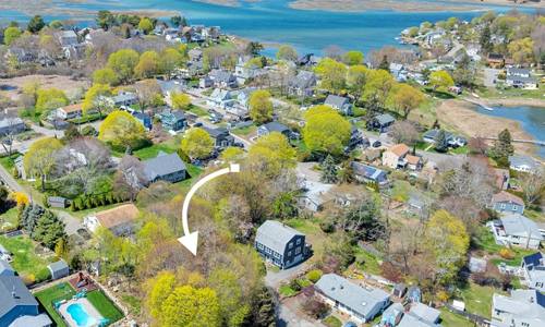 10 Hudson Road Gloucester, MA 01930 10 Hudson Road Gloucester, MA 01930