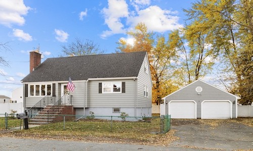 35 Serino Way
Saugus, MA 01906